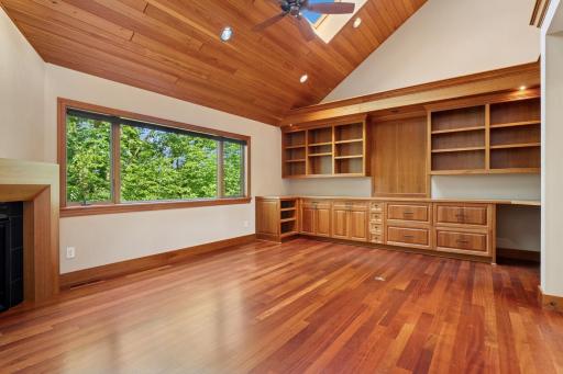 10420 Bluff Circle, Chaska, MN 55318