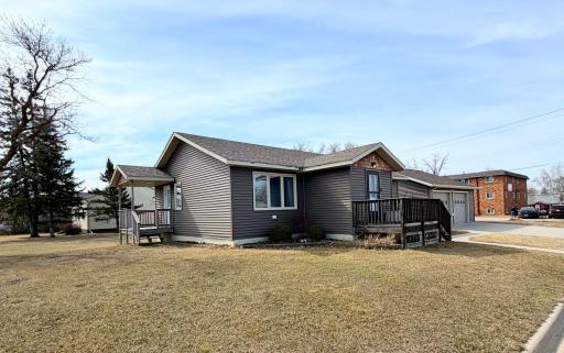 601 Main Street S, Karlstad, MN 56732