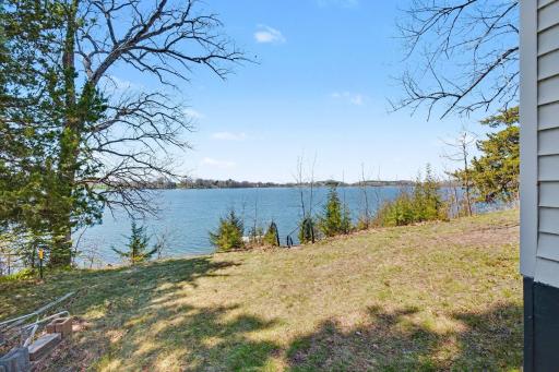 1362 Scenic Hideaway Lane NE, Elysian, MN 56028