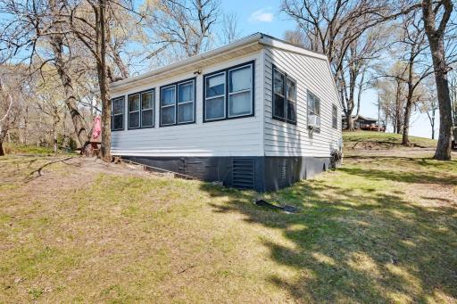 1362 Scenic Hideaway Lane NE, Elysian, MN 56028