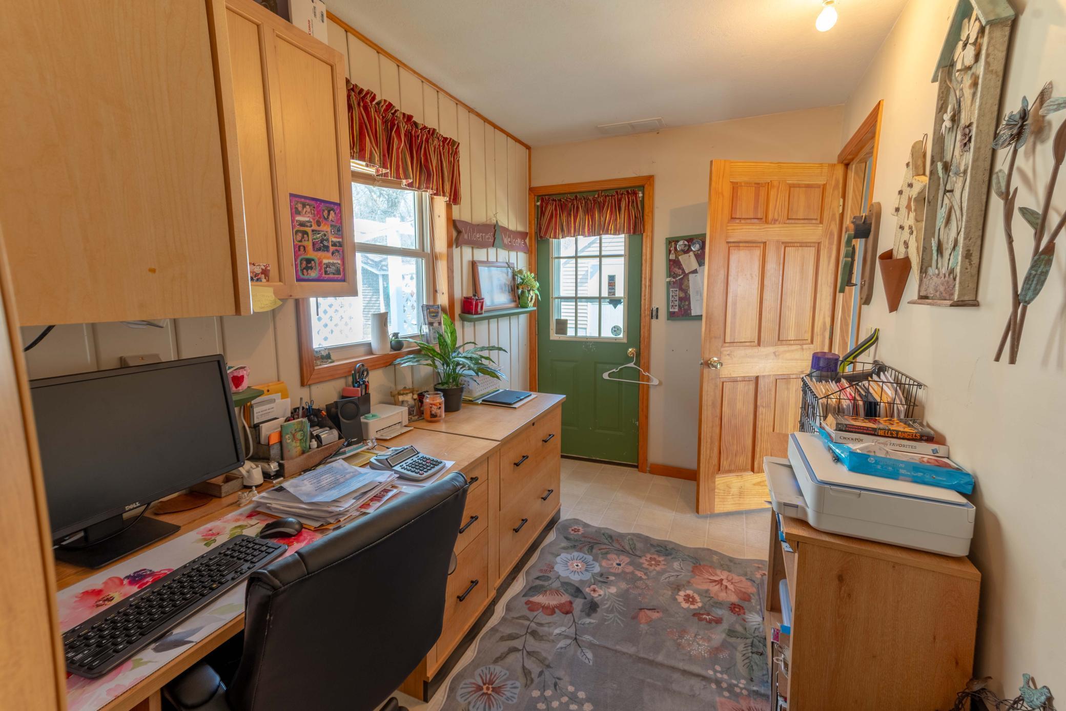 16 Main Floor Office.jpg