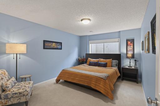 14143 54th Avenue N, Minneapolis, MN 55446
