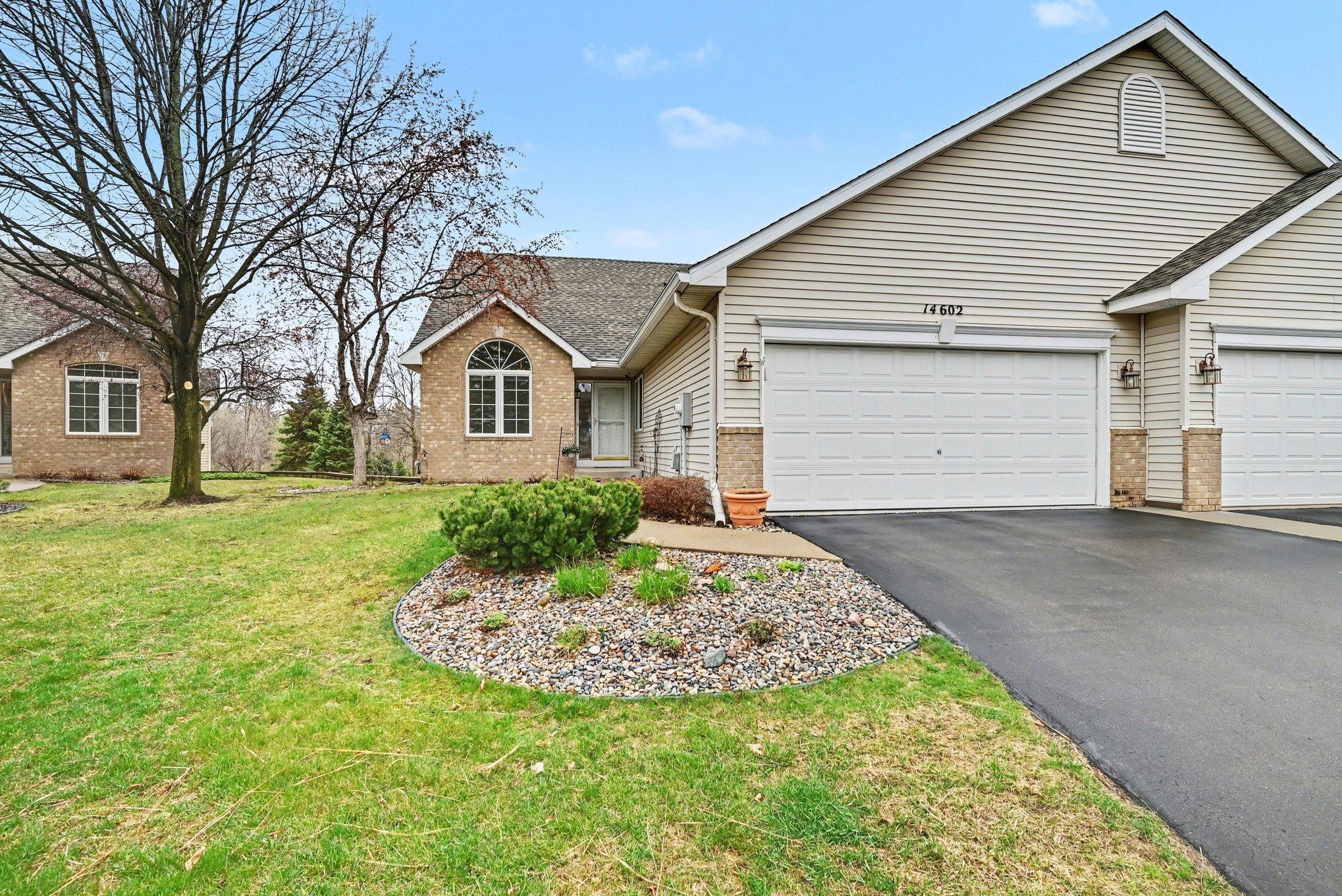 Maintenance free-living , well managed association.