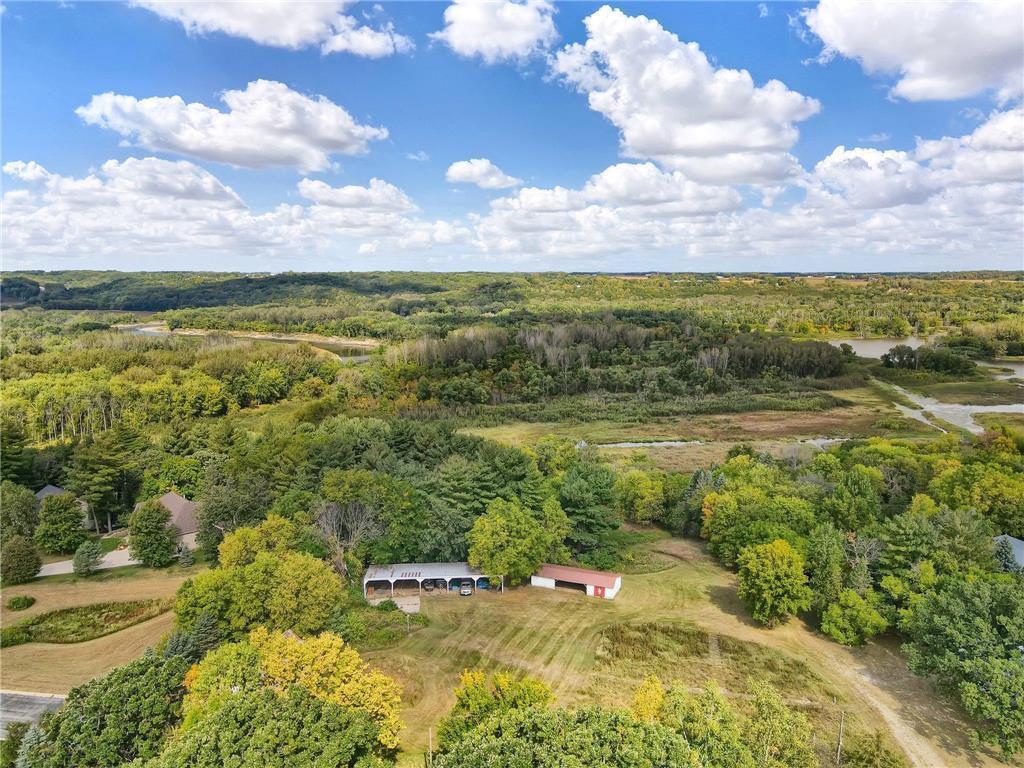 Lean and Pole Barn down to River Bottoms