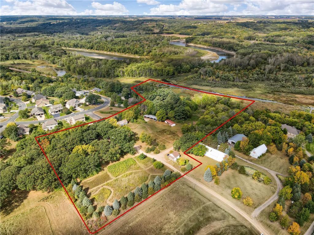 10 Acre Property Overlay