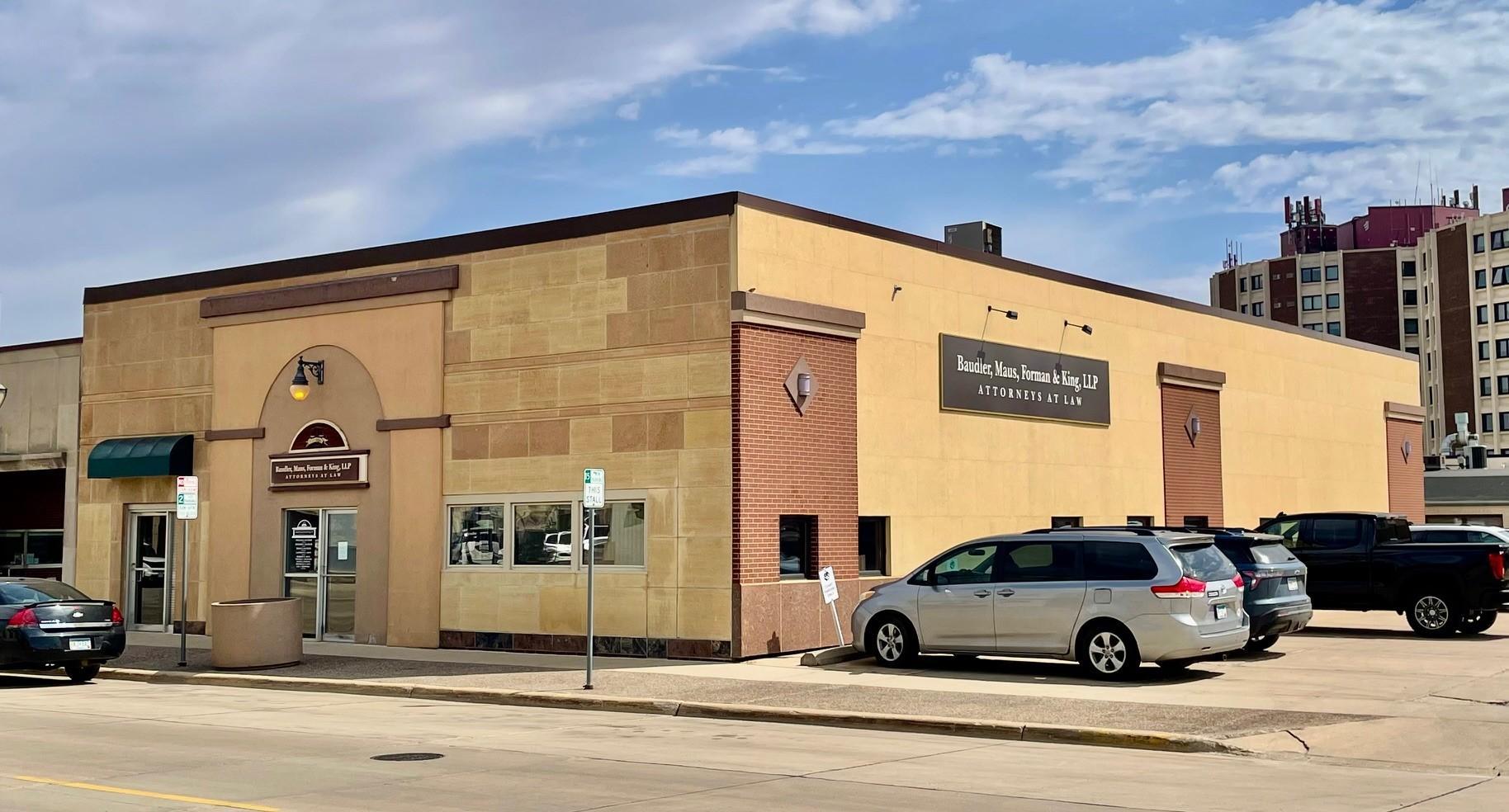 Great exterior with advertising potential on Main Street and Oakland Ave