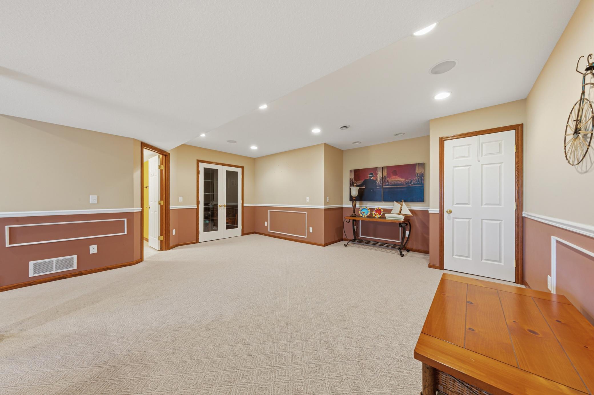 Lower-level amusement room view 4