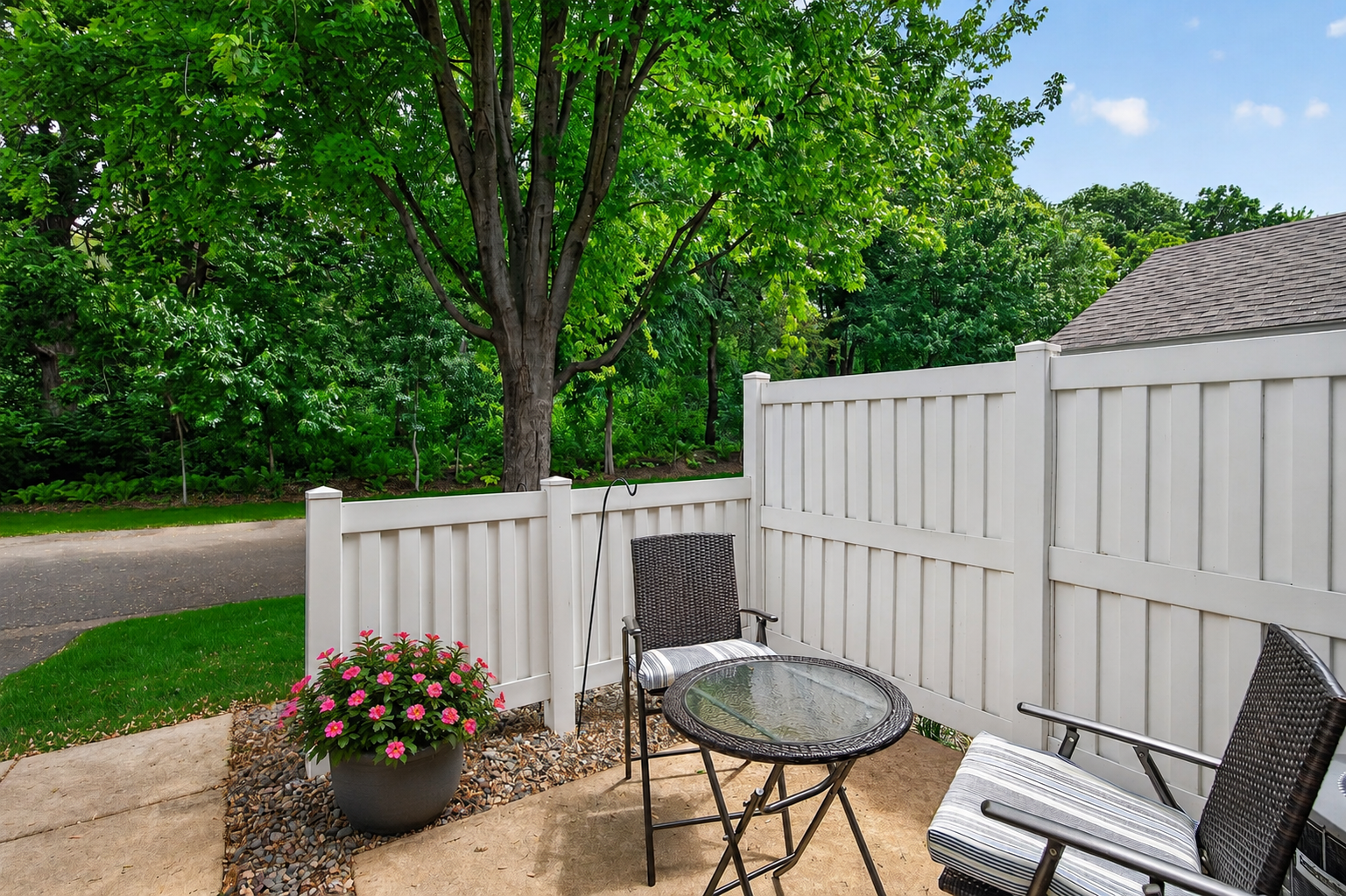 Enjoy your morning views with mature treed views. If you want quiet and peaceful, look no further than this dead end- street overlooking private hoa owned land. Free from looking into neighbors home, rare find!