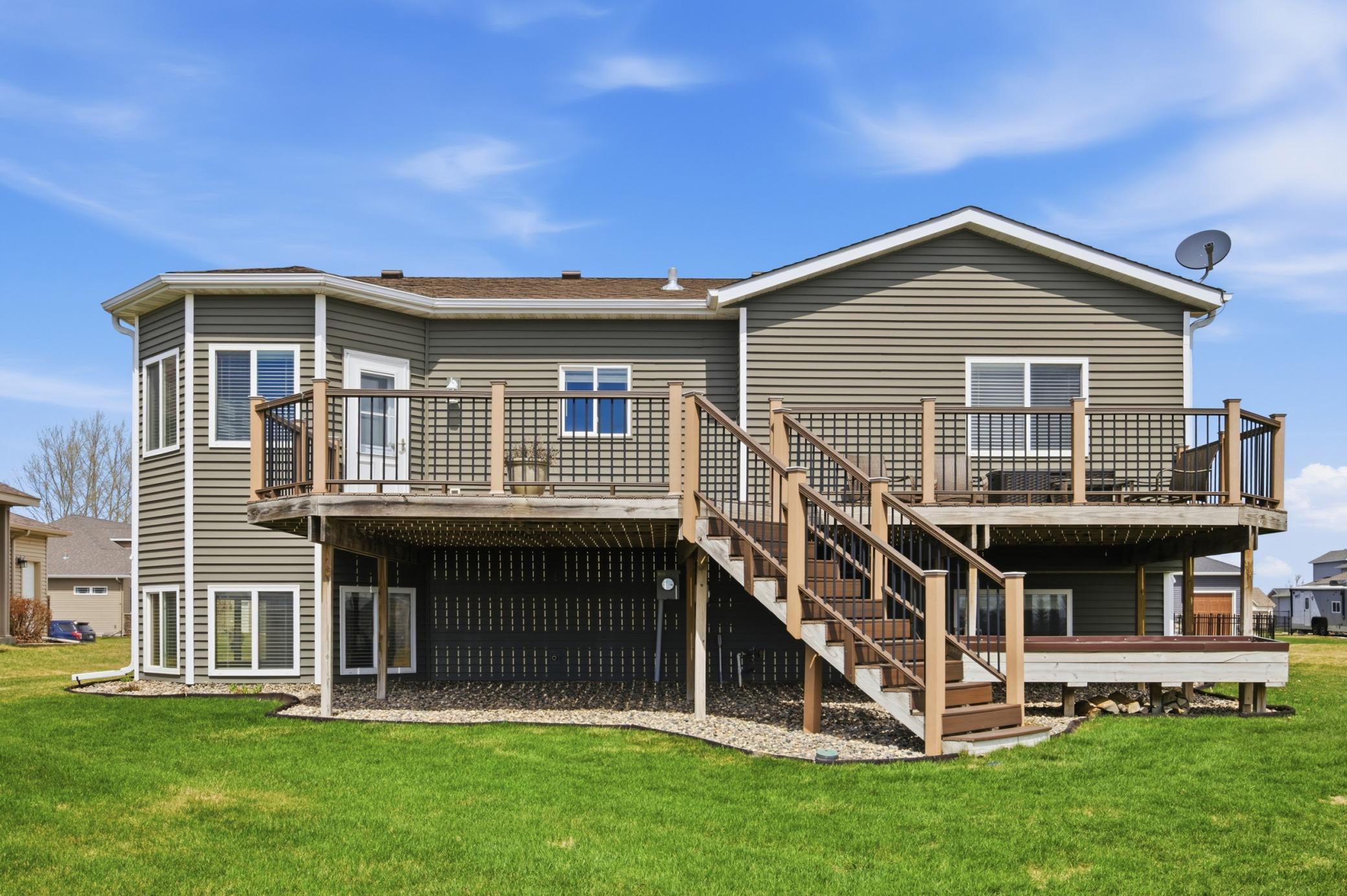 Huge maintenance free deck