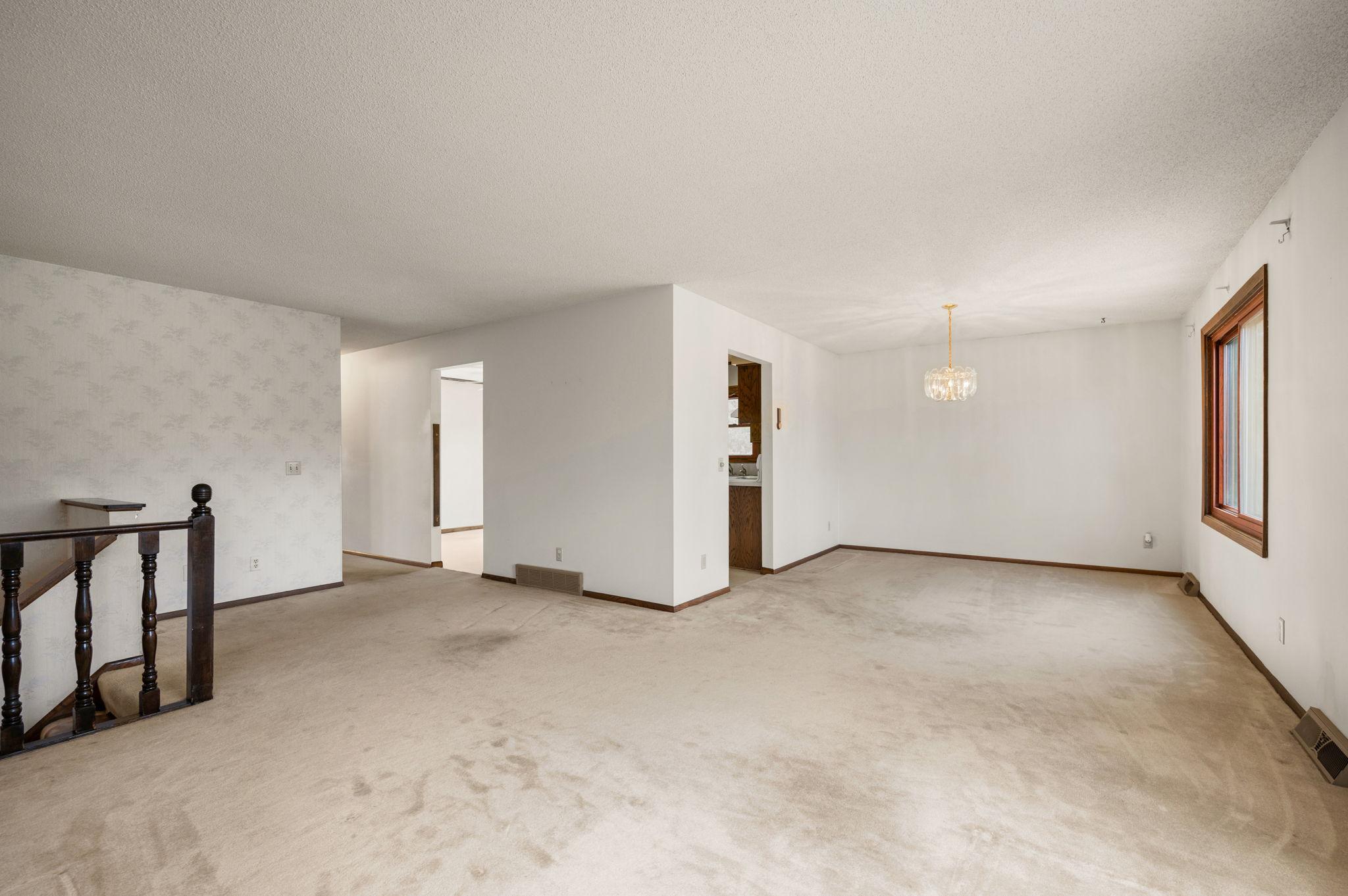 13-web-or-mls-4560-148th-ave-nw.jpg