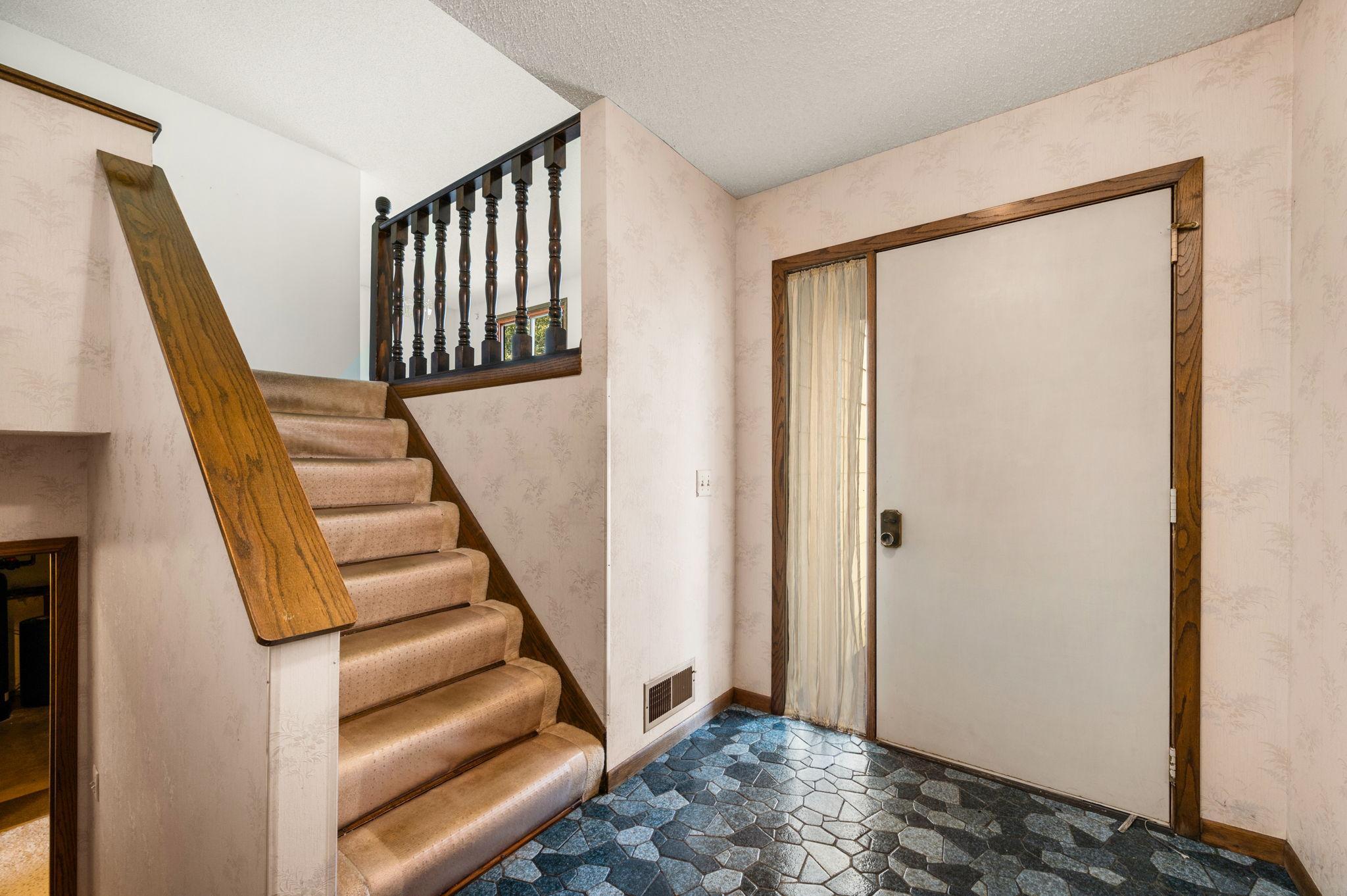 24-web-or-mls-4560-148th-ave-nw.jpg