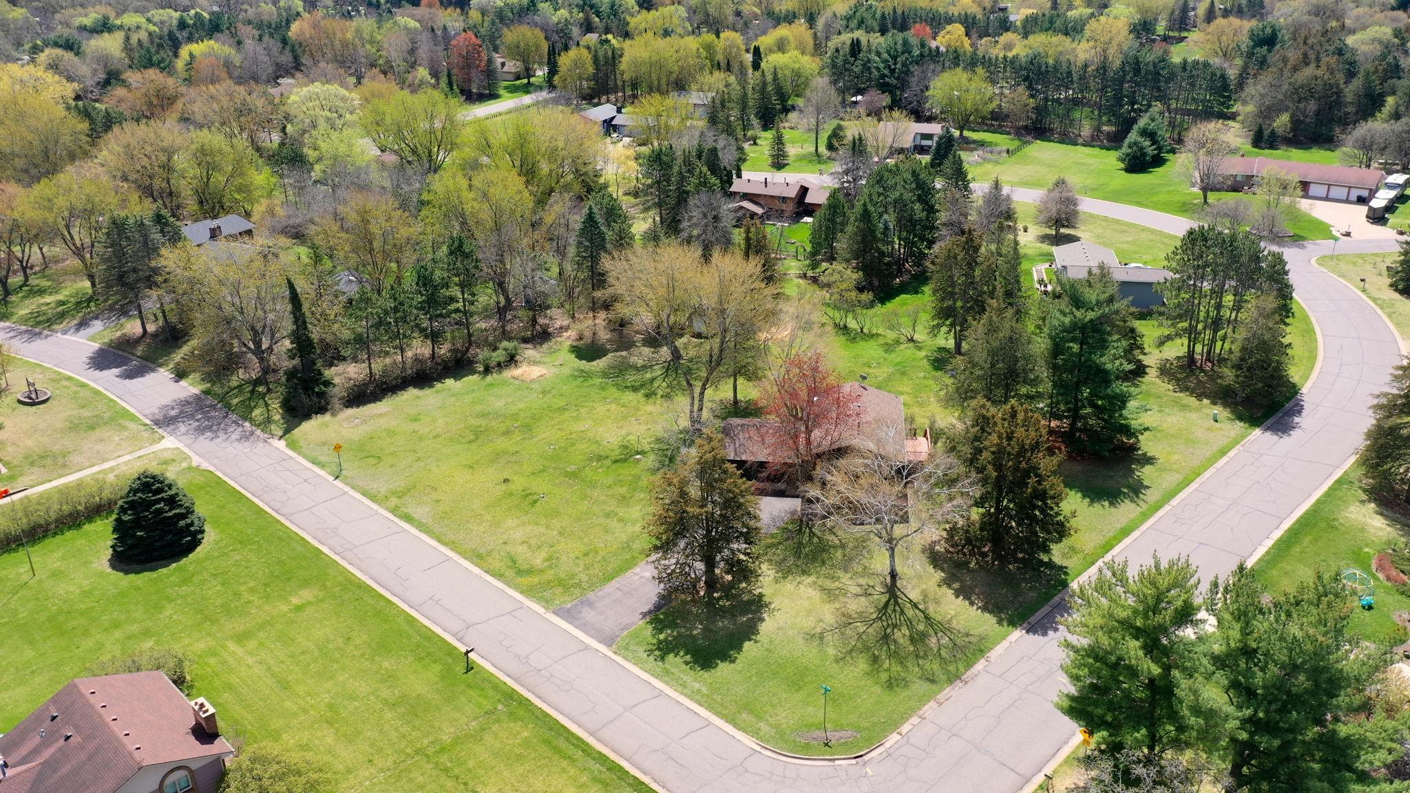 2-web-or-mls-4560-148th-ave-nw.jpg