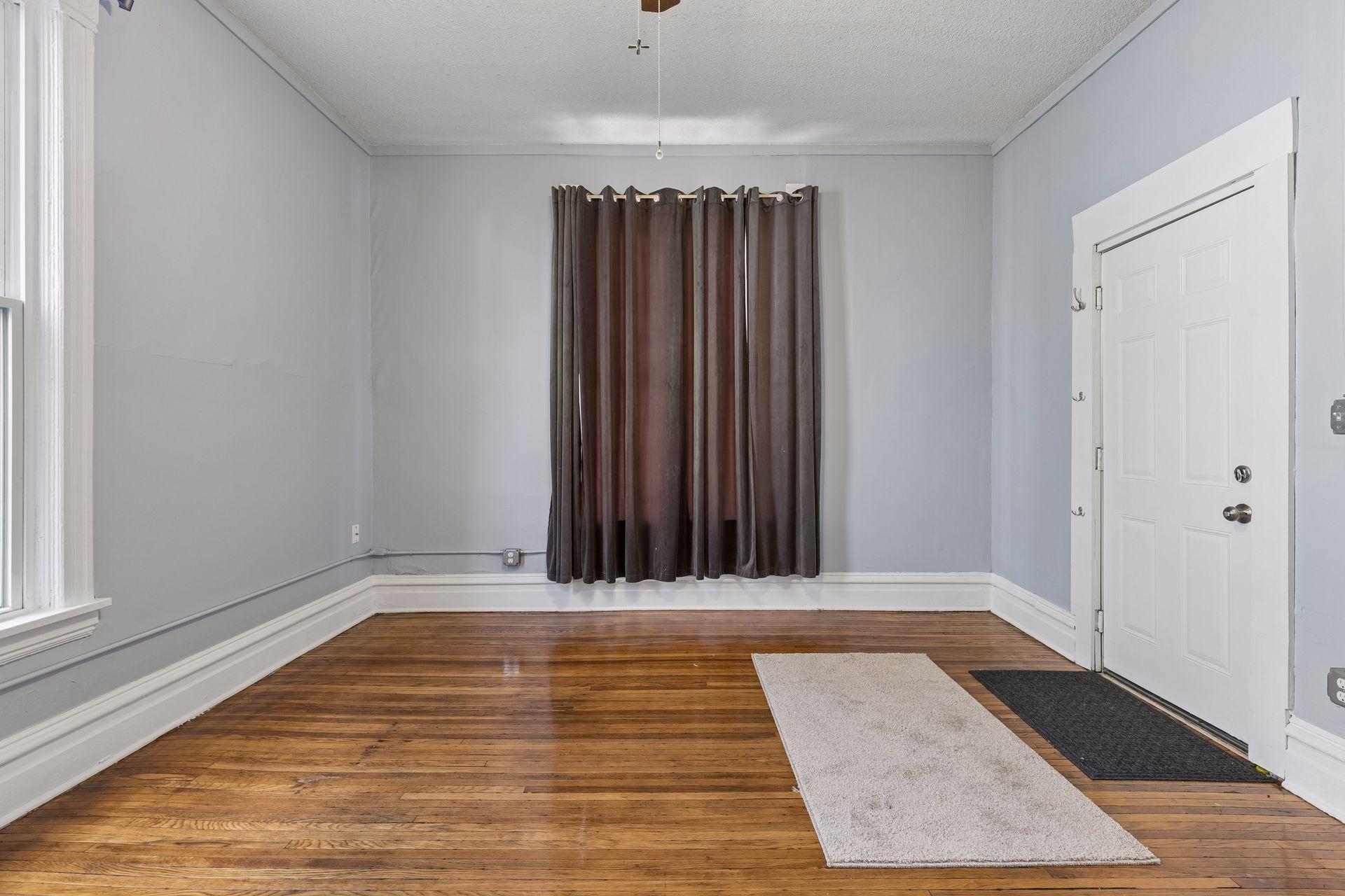 1926 15th Avenue South - Spacecrafting - 0007.jpg