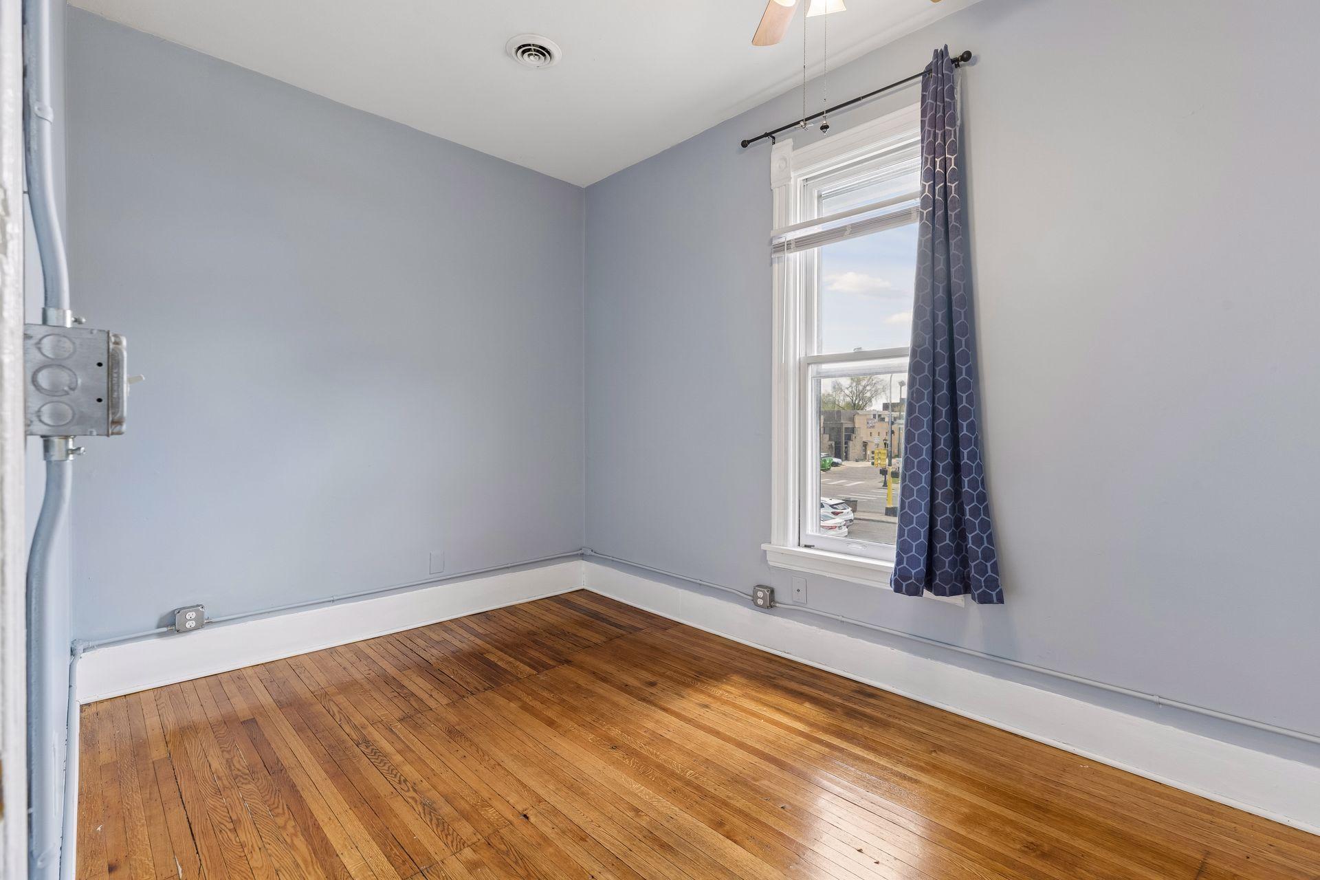 1926 15th Avenue South - Spacecrafting - 0032.jpg