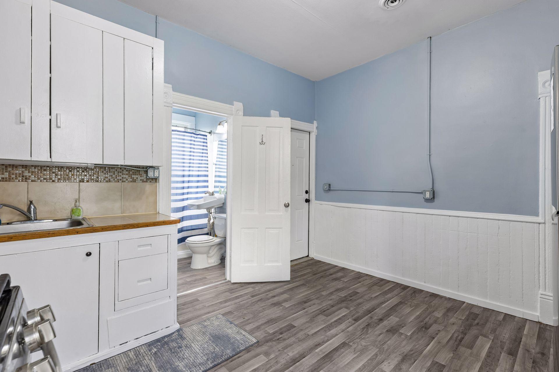 1926 15th Avenue South - Spacecrafting - 0027.jpg