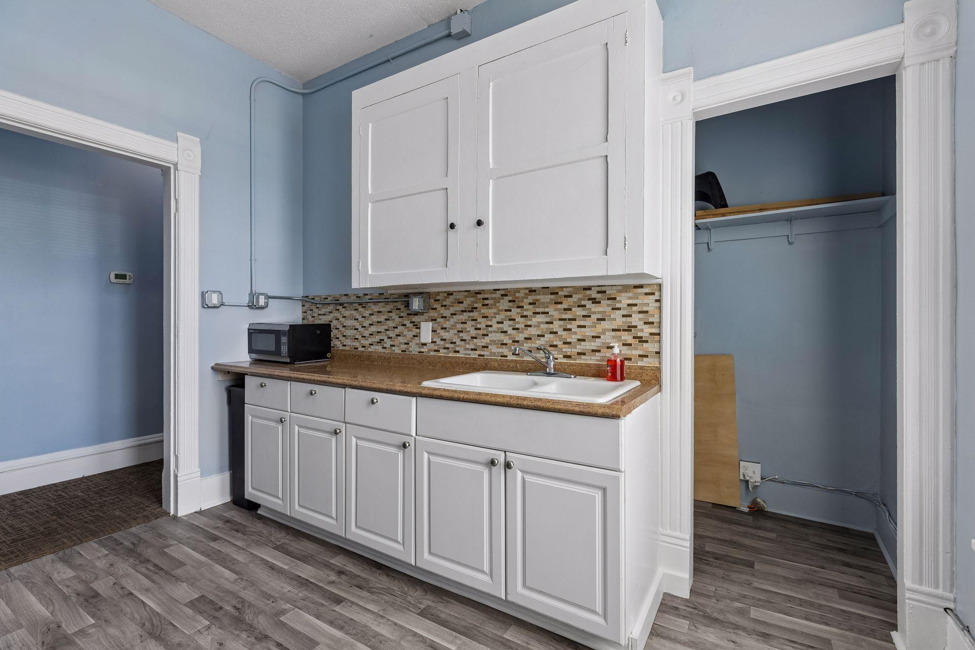 1926 15th Avenue South - Spacecrafting - 0018.jpg