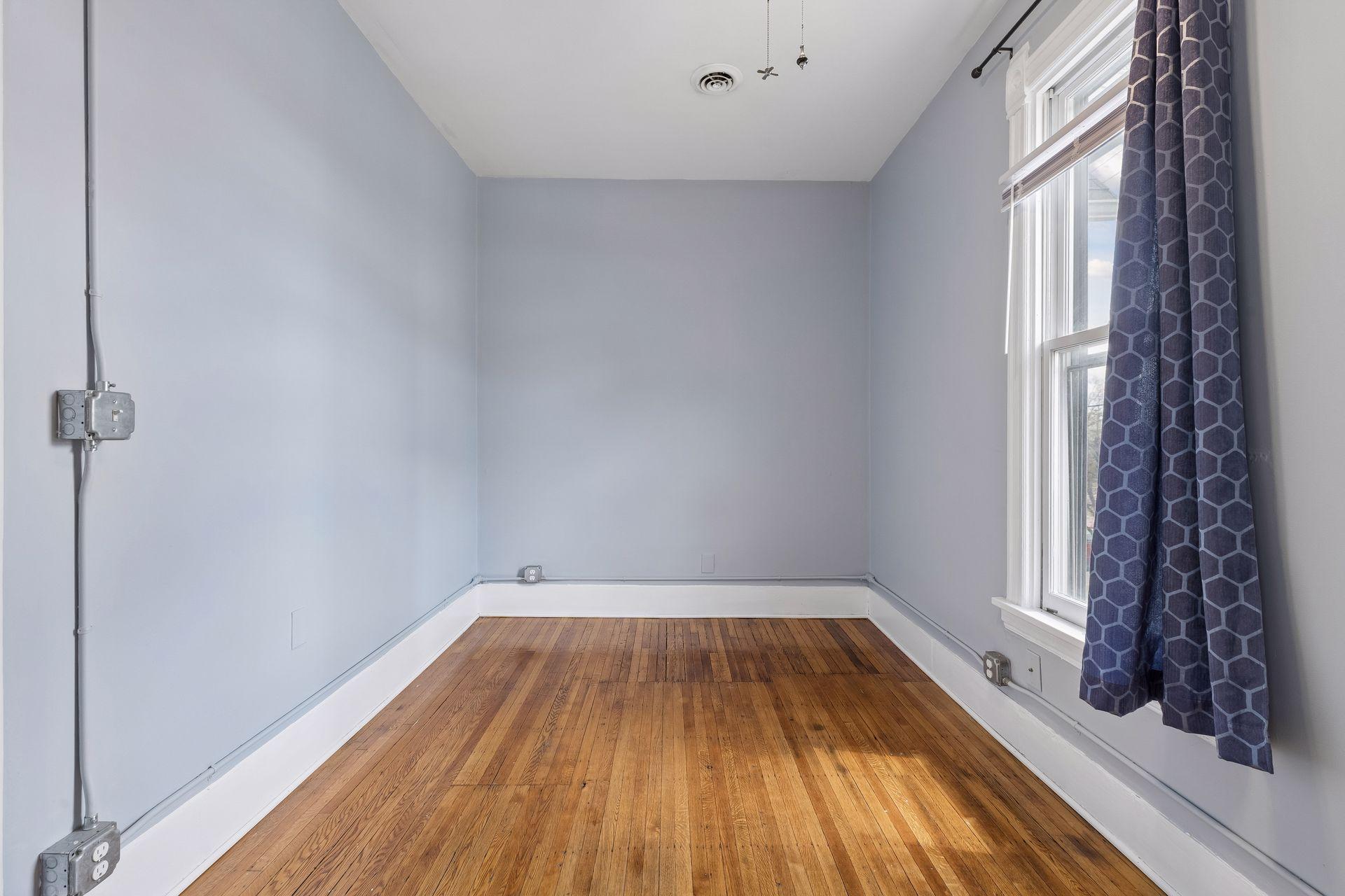 1926 15th Avenue South - Spacecrafting - 0033.jpg