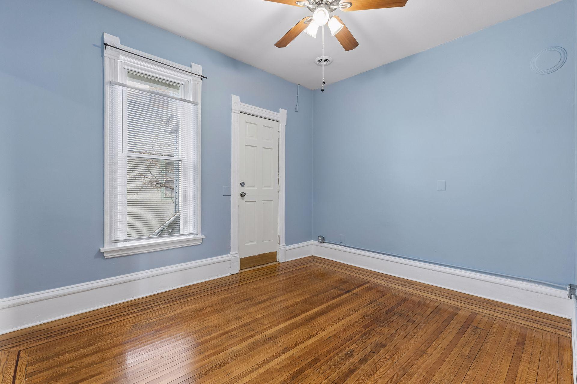 1926 15th Avenue South - Spacecrafting - 0029.jpg