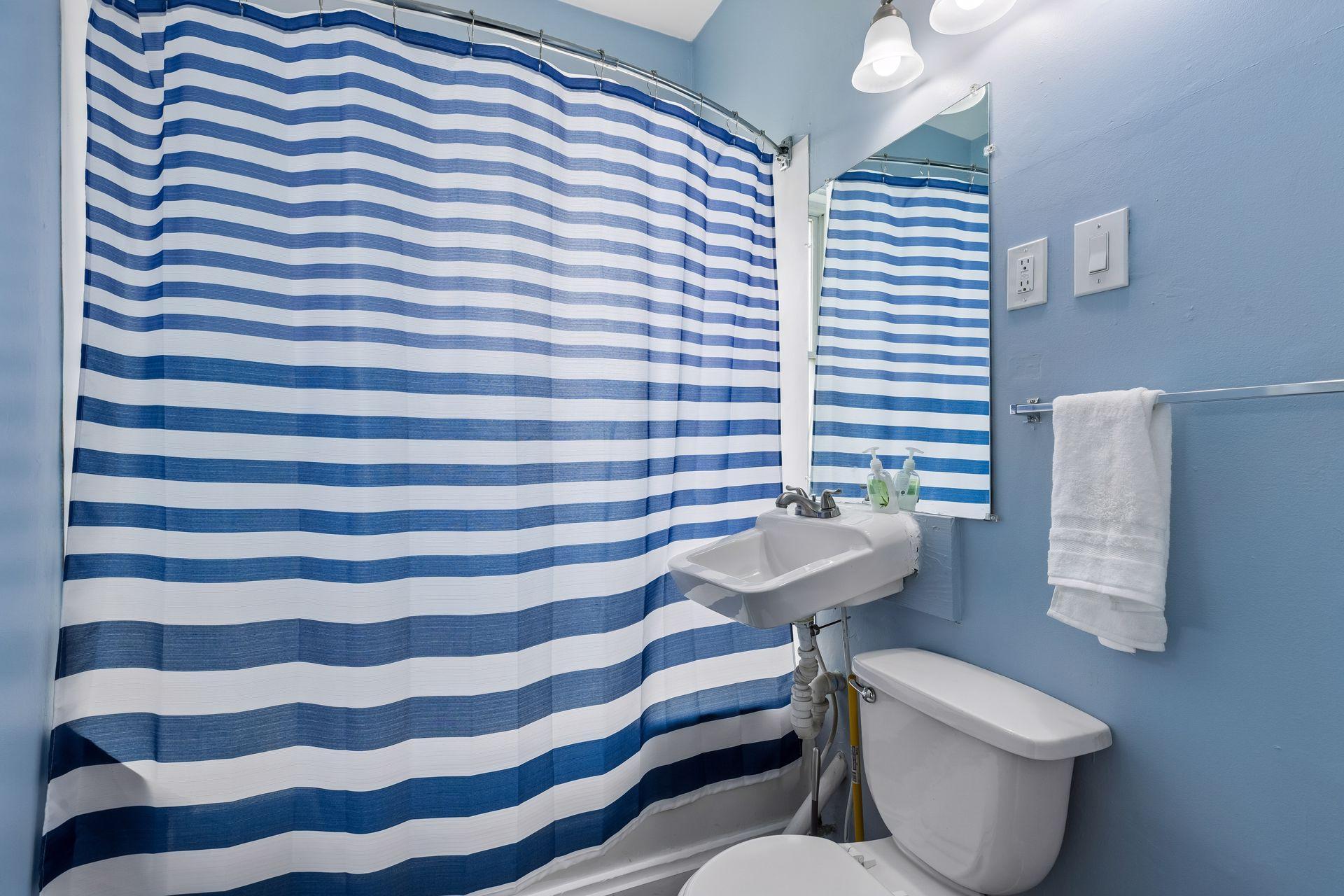 1926 15th Avenue South - Spacecrafting - 0035.jpg