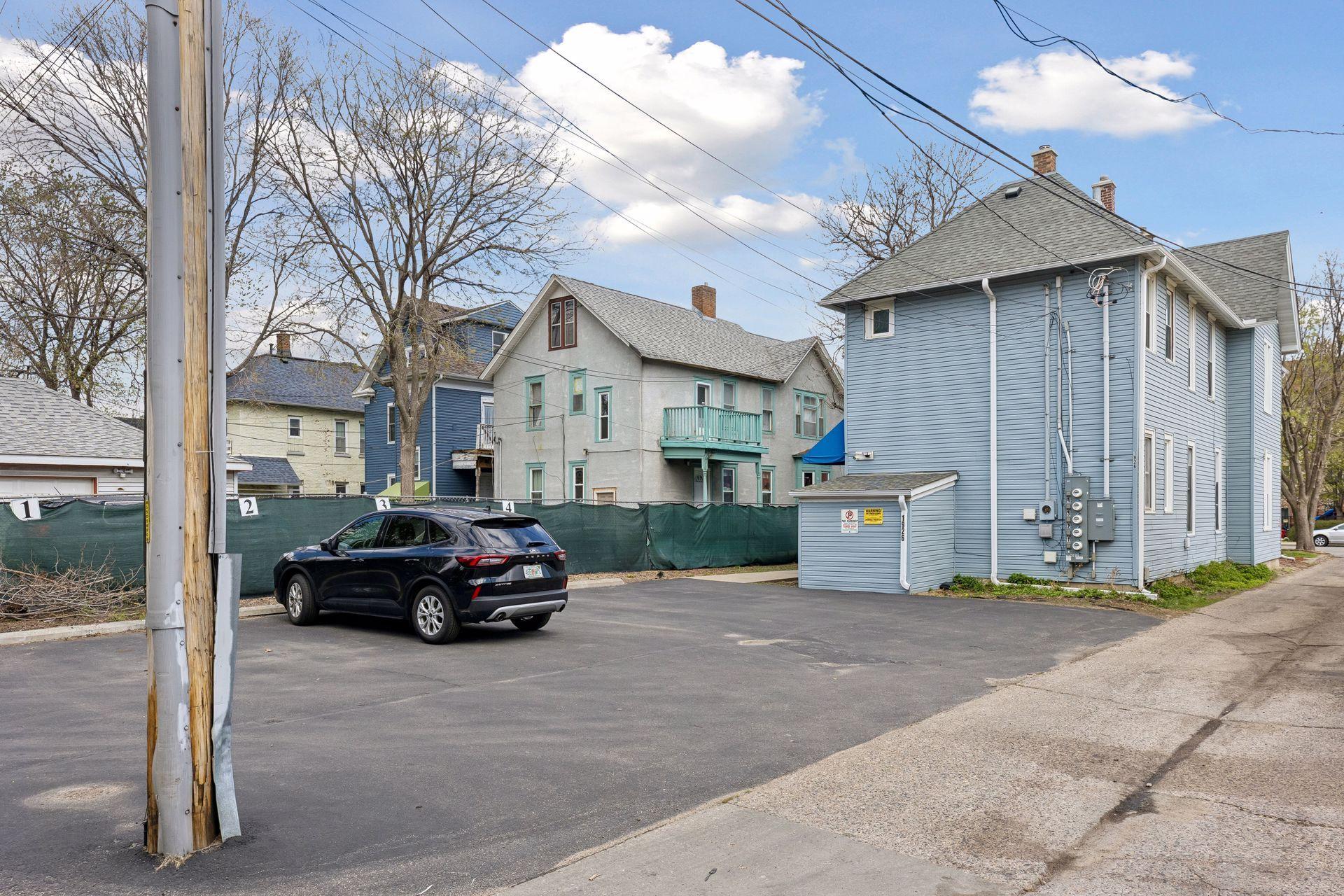 1926 15th Avenue South - Spacecrafting - 0037.jpg