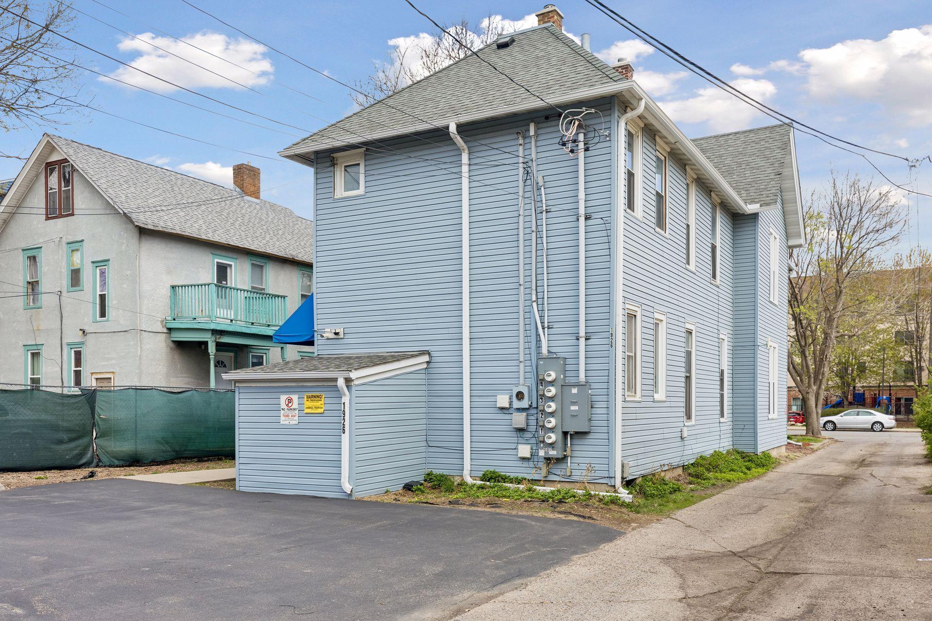 1926 15th Avenue South - Spacecrafting - 0036.jpg