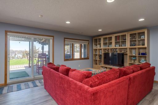 6106 Shamrock Drive, Madison Lake, MN 56063