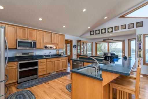 6106 Shamrock Drive, Madison Lake, MN 56063