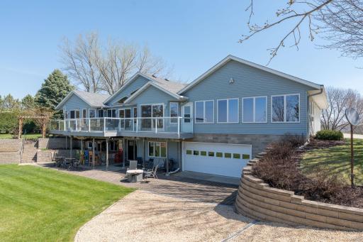 6106 Shamrock Drive, Madison Lake, MN 56063