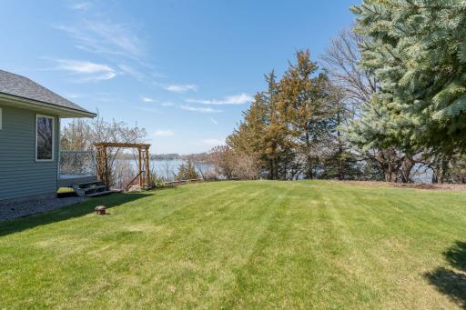 6106 Shamrock Drive, Madison Lake, MN 56063