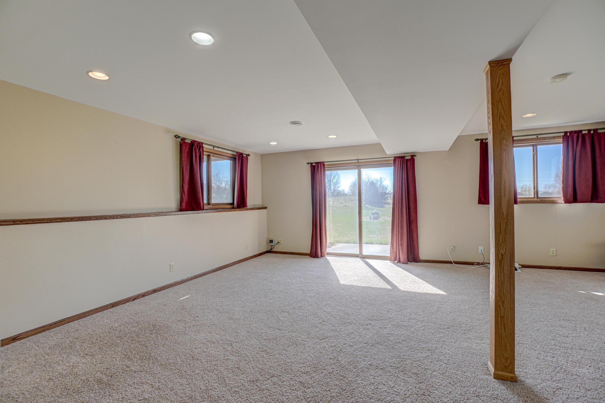 1331 141st St-36.jpg