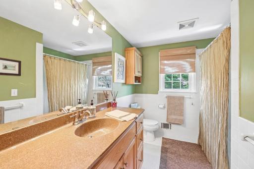 2115 Decatur Avenue N, Minneapolis, MN 55427