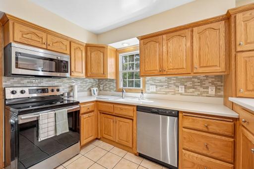 2115 Decatur Avenue N, Minneapolis, MN 55427