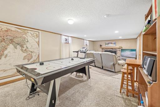 2115 Decatur Avenue N, Minneapolis, MN 55427