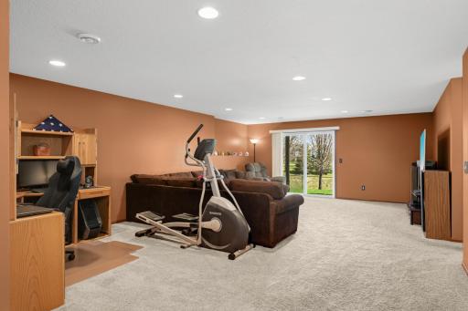 8897 67th Street Bay South, Cottage Grove, MN 55016