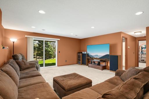 8897 67th Street Bay South, Cottage Grove, MN 55016