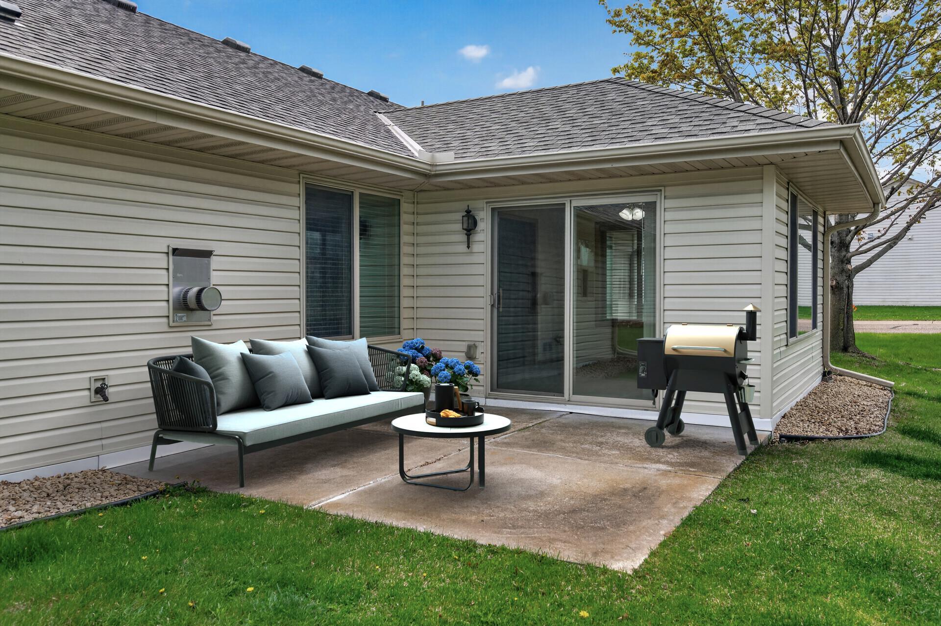 Outdoor Patio (virtually staged)