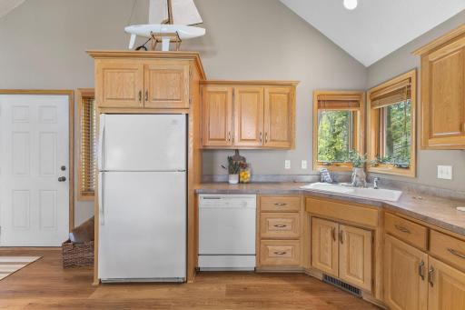 21485 324th Place, Isle, MN 56342