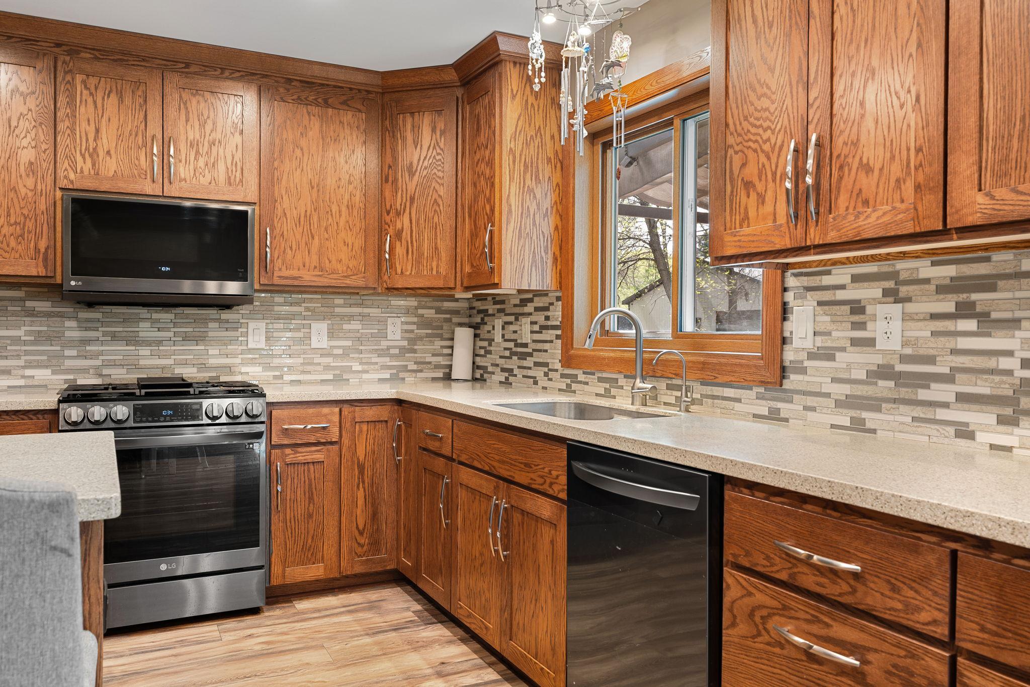New Kitchen and Appliances