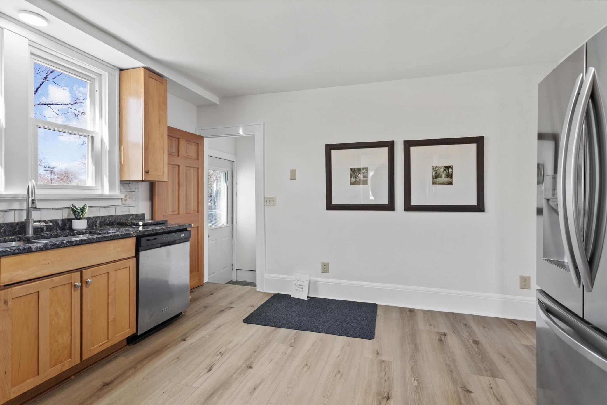 Kitchen (door to the lower level)