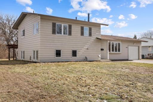 6264 Brooklyn Drive, Minneapolis, MN 55430