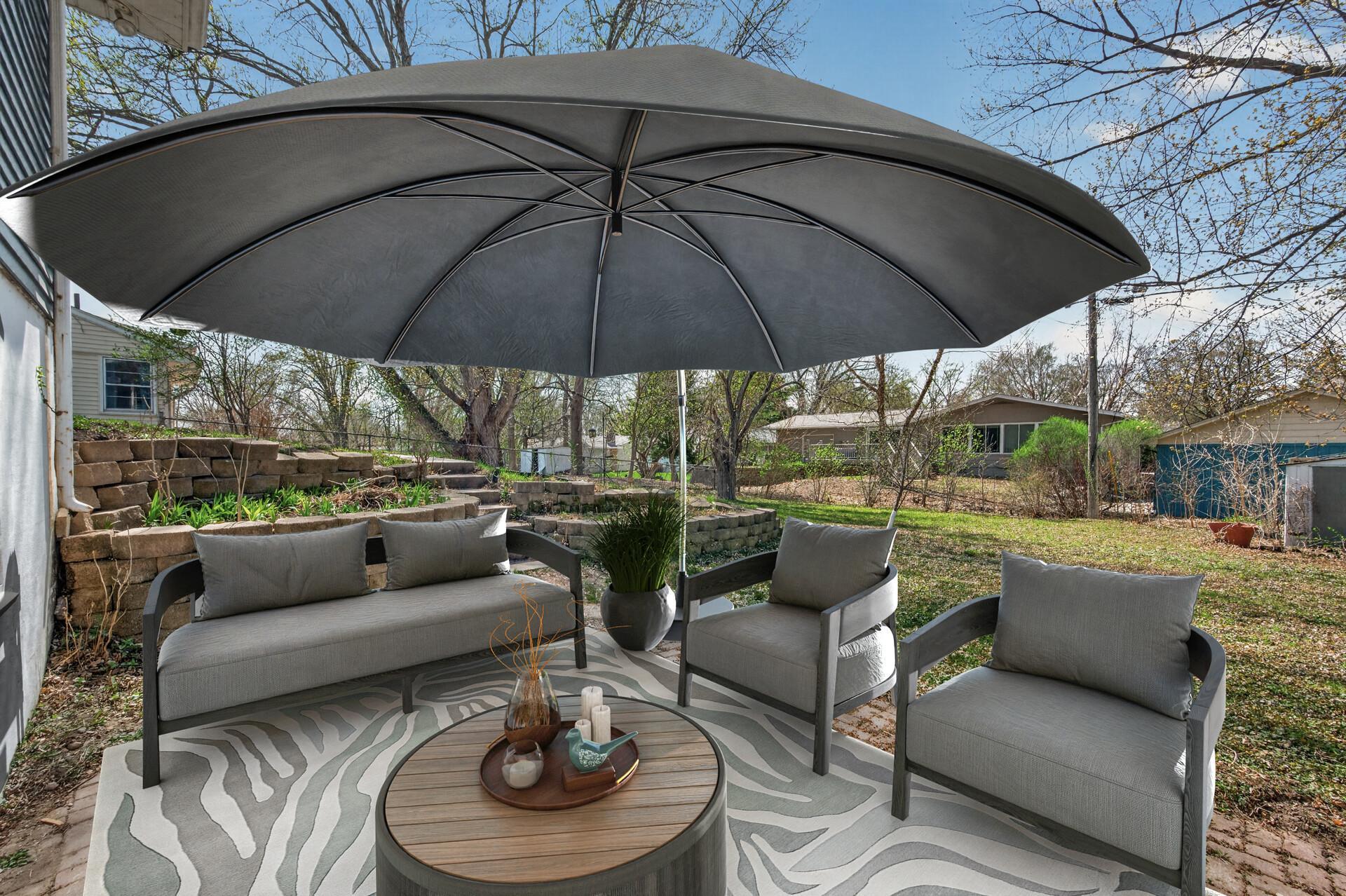 Backyard patio - virtually staged