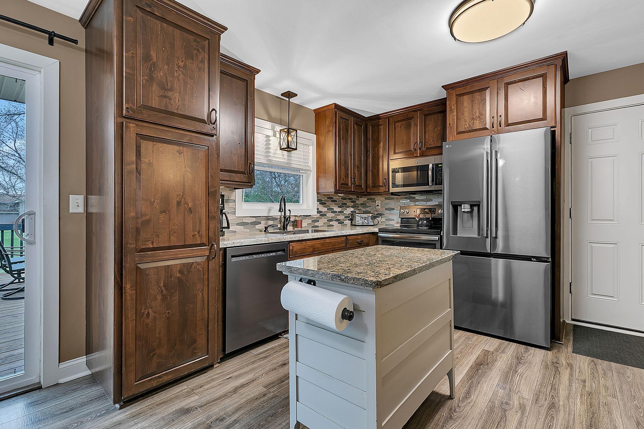 Beautiful Custom Knotty Alder Cabinets