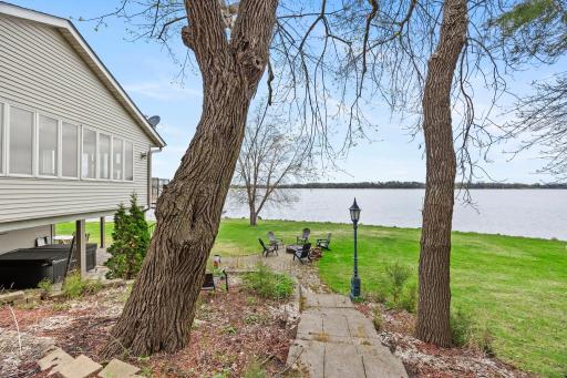 5538 County Road 6 SW, Howard Lake, MN 55349
