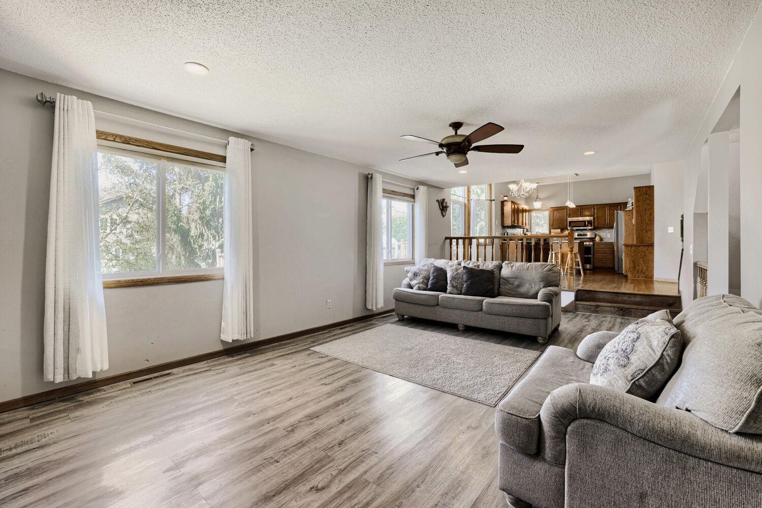 14233 Cobbler Ave - Web Quality - 006 - 06 Living Room.jpg