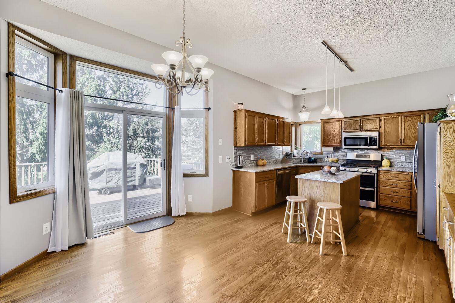 14233 Cobbler Ave - Web Quality - 010 - 10 Breakfast Area.jpg