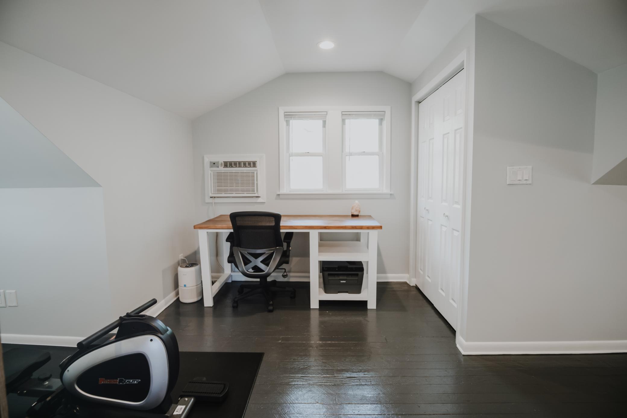 Master Suite office space.