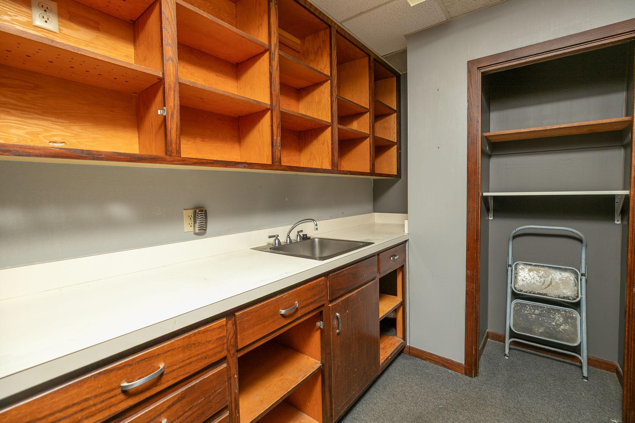 13-web-or-mls-14-Office Space.jpg