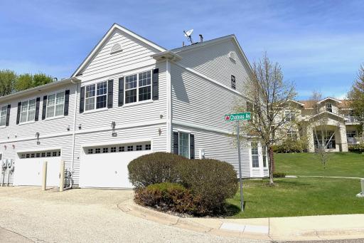 1249 Chateau Avenue, 405, Maplewood, MN 55109