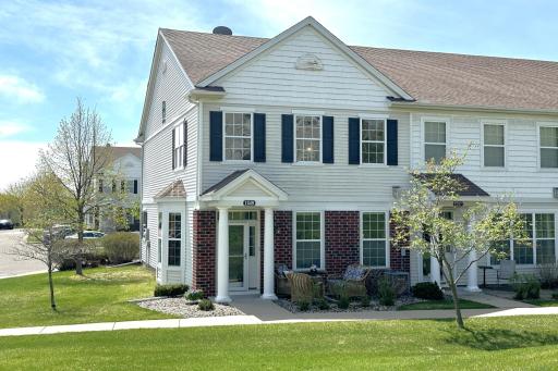 1249 Chateau Avenue, 405, Maplewood, MN 55109