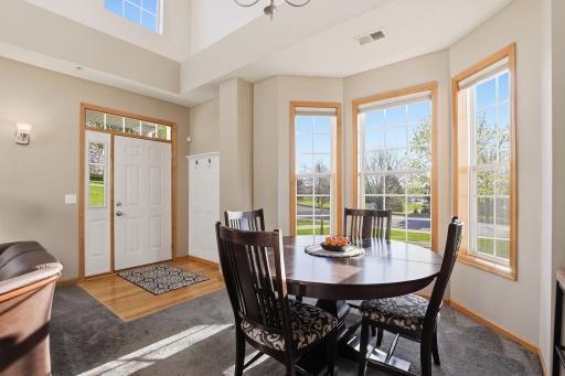 1249 Chateau Avenue, 405, Maplewood, MN 55109